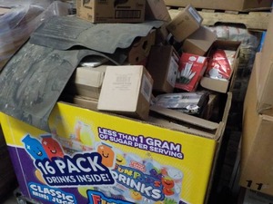 Pallet of Overstock, Unclaimed and ...