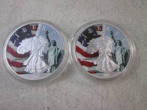 lot 7 image: (CNTR) 2 2017 Statue Of Liberty Com...