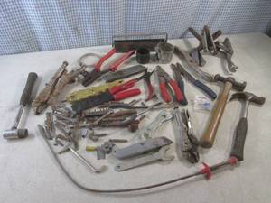 lot 46 image: (D-3) Assortment of Tools Etc...