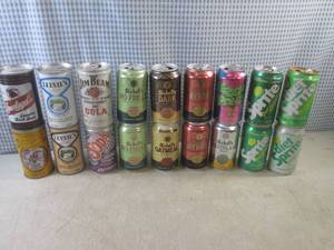 lot 51 image: (EW6) Vintage and Some Not So Vinta...