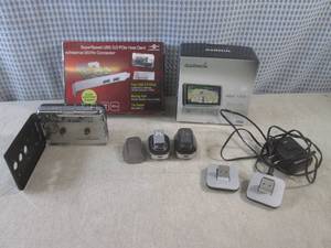 lot 78 image: (CS) Assorted Small Electronics...
