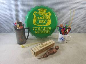 lot 87 image: (A-1) Large Assortment of Vintage S...