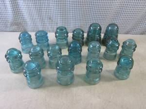 lot 88 image: (A-2) Assorted Vintage Glass Insula...