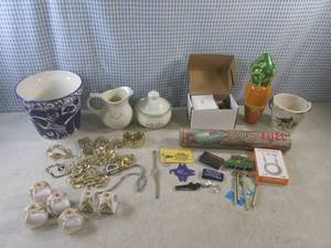 lot 100 image: (A-1) Lot of Misc...