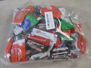 lot 204 image: (B-1) 2 Pounds of Assorted Bite Siz...
