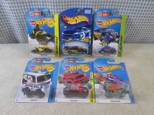 lot 221 image: (EC1) Assorted Hot Wheels in Packag...