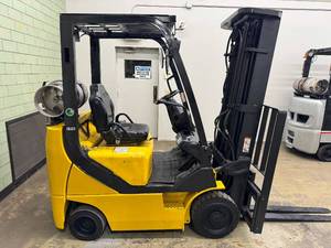 lot 5 image: 2008 Komatsu FG15S Forklift