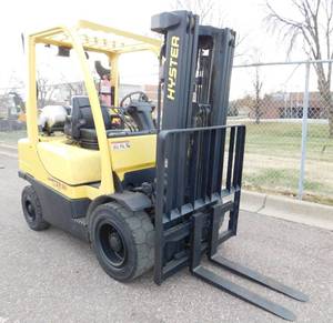 lot 2 image: 2018 Hyster H50FT 5000lb LPG Forklift