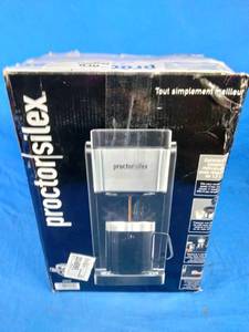 Proctor Silex Single-Serve Coffee Maker Compatible with Pod Packs and Grounds, 40 oz.