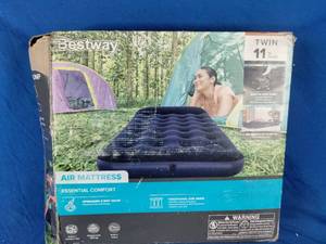 Bestway Easy Inflate Flocked Air Bed - Twin