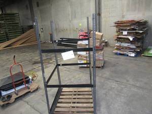 lot 103 image: Adjustable Black Metal Frame Built to Fit Onto Pallets - Perfect for Projects