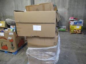 lot 109 image: Pallet of Store Overstock Store and Ecommerce Product - NEW Childrens Halloween Costumes