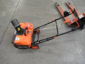 lot 95 image: Yard Force YF60vRX22-ST 60V 22-Inch Cordless Snow Blower, Powerful 4.0 Ah Lithium-Ion Battery, 10-Inch Snow Depth, 180° Chute,  with LED Light