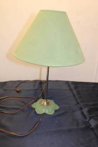 lot A-106 image: Vintage Green Floral Table Lamp with Shade