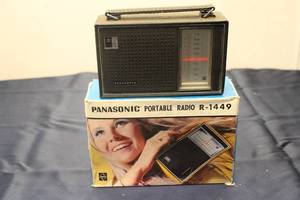 lot 157 image: Vintage Panasonic Portable Radio R-1449 with Original Box
