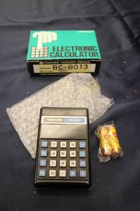 lot A-159 image: Vintage Toshiba Electronic Calculator Model BC-8013 with Original Box