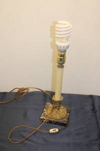 lot 183 image: Vintage Table Lamp with Marble Base