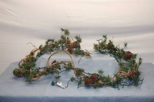 lot 196 image: 5ft Decorative Pine Cone and Greenery Garland with Lights