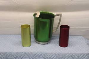 lot 200 image: Vintage Metal Pitcher and Tumblers Set - Green, Yellow, Red