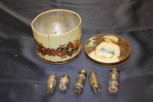 lot 208 image: Vintage Tin Lithographed Box with Five Vacuum Tubes - Airline and Other Brands