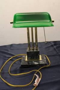 lot 217 image: Vintage Green Glass Bankers Lamp with Brass Accents