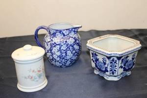lot 223 image: Set of 3 Vintage Blue and White Ceramics Pitcher, Jar, and Planter
