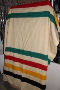 lot 239 image: Vintage Trapper Point All Wool Blanket Made in England