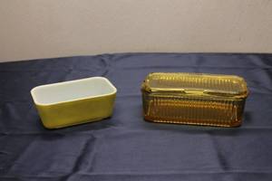 lot 267 image: Vintage Pyrex and Glass Dish Set - 3 Piece Collection