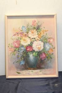 lot 297 image: Framed Floral Painting with Vase - Vintage Wall Art