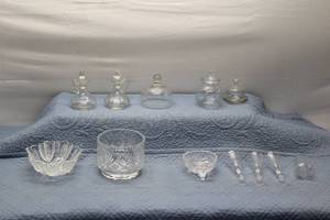 lot 331 image: Collection of 8 Vintage Crystal Decorative Bowls and Boxes
