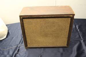 lot 333 image: Vintage Speaker Cabinet with Woven Front Dust Cover