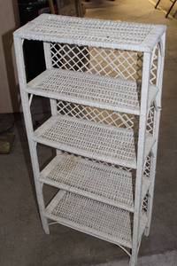 lot 367 image: Vintage White Wicker 4-Tier Shelf Unit