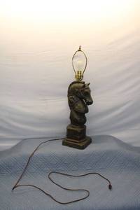 lot 3 image: Vintage Horse Head Table Lamp in Excellent Condition
