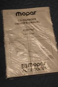 lot 4 image: Mopar CD Changer Model 82202700 with Owners Manual - Made in Japan