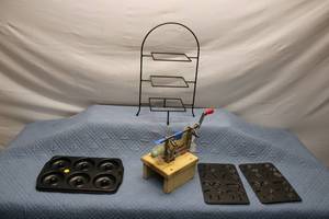 lot 6 image: Complete Baking Set with Apple Peeler and Donut Molds