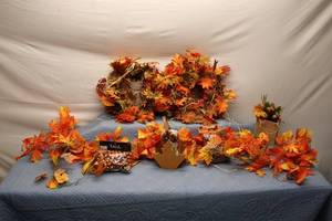 lot 49 image: Autumn Decor Collection with Leaves, Wreath, and Seasonal Accents