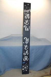 lot 80 image: Set of 2 Colorful Seasonal Decorative Signs - Happy New Year and Hello Summer