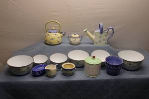 lot 81 image: Complete Delicate China Tea Set and Serving Dishes Collection
