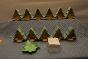 lot 90 image: Set of 12 Green Christmas Tree Decorative Molds with 2 Additional Molds