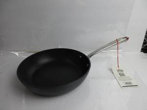 lot 12 image: All-Clad Essentials Nonstick Cookware (8.5 Inch Fry Pan) NEW  HAS SCRATCHES ON BOTTOM AND TOP