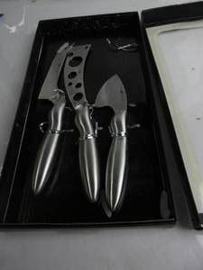lot 26 image: ZWILLING Collection 3-pc Cheese Knife Set for Charcuterie Board, Gift Set, Stainless Steel OPENDAMAGED BOX, LIKE NEW