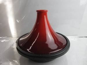 lot 37 image: Le Creuset Enameled Cast Iron Moroccan Tagine, 2.5 qt., Cerise OPEN BOXDAMAGED, CHIPPEDBROKEN ON SIDE, STILL CLOSES, NEW