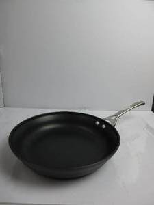 lot 83 image: Calphalon Contemporary Hard-Anodized Aluminum Nonstick Cookware, Omelette Pan, 12-Inch, Black SCRATCHES, NEW