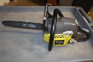 lot 2 image: Ryobi RY3714 14 Gas Chain Saw