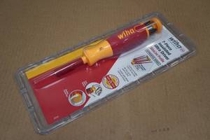 lot 13 image: Wiha 7 Piece Insulated Ultra Driver