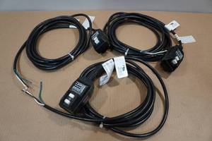 lot 20 image: 3 GFI Replacement Power Cords