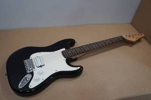 lot 33 image: Kona Electric Guitar