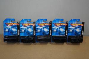 lot 40 image: 5 Hot Wheels Mystery Car Packs
