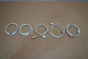 lot 59 image: 5 USB-C to Lightning Charging Cords