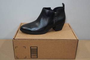 lot 145 image: Vioniv Womens Cecily Ankle Boots -Size 8